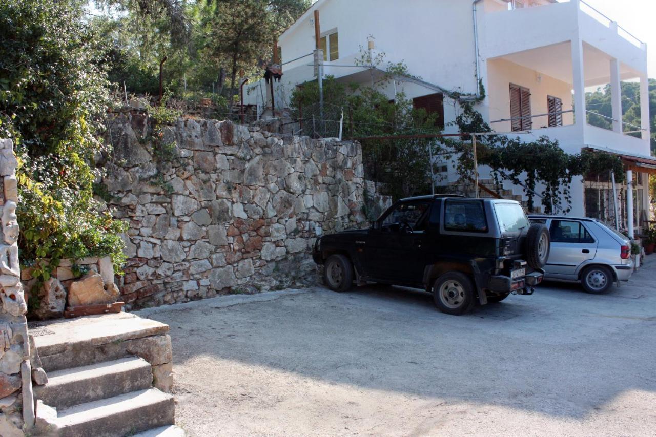 Apartments By The Sea Basina, Hvar - 5699 Vrbanj Экстерьер фото